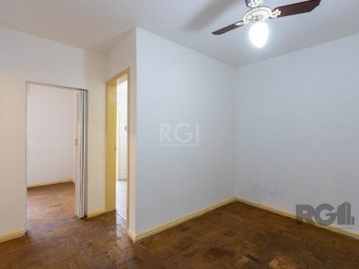 Apartamento à venda com 63m², 3 quartos no bairro Menino Deus em Porto Alegre - Foto 4