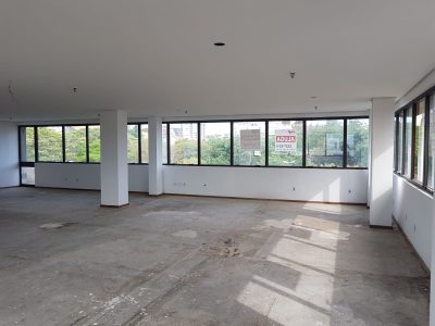 Conjunto/Sala à venda com 175m² no bairro Santana em Porto Alegre - Foto 4