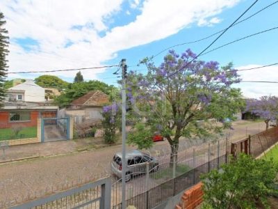 Casa à venda com 429m², 3 quartos, 1 suíte, 3 vagas no bairro Ipanema em Porto Alegre - Foto 25