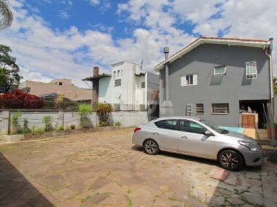 Casa à venda com 429m², 3 quartos, 1 suíte, 3 vagas no bairro Ipanema em Porto Alegre - Foto 34