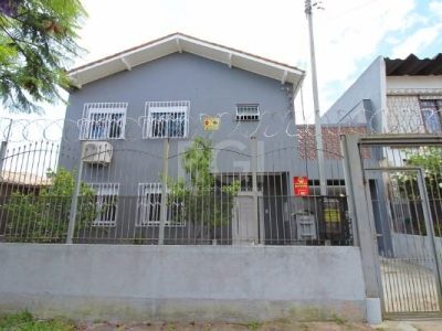 Casa à venda com 429m², 3 quartos, 1 suíte, 3 vagas no bairro Ipanema em Porto Alegre - Foto 45