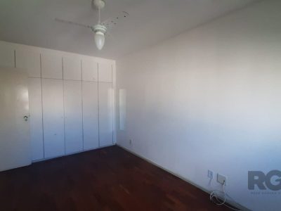 Apartamento à venda com 112m², 3 quartos, 1 suíte, 1 vaga no bairro Santana em Porto Alegre - Foto 11