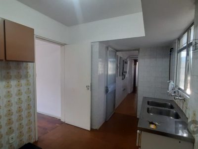 Apartamento à venda com 112m², 3 quartos, 1 suíte, 1 vaga no bairro Santana em Porto Alegre - Foto 19