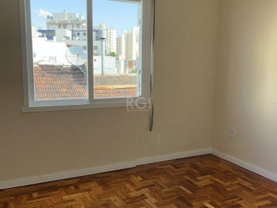 Apartamento à venda com 57m², 2 quartos no bairro Passo d'Areia em Porto Alegre - Foto 5