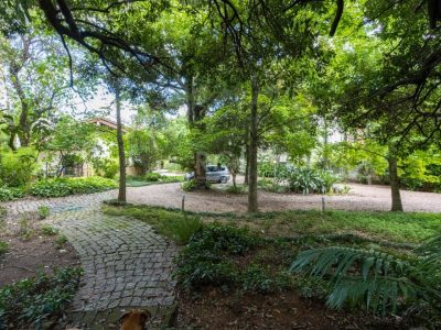 Casa à venda com 500m², 4 quartos, 1 suíte, 2 vagas no bairro Tristeza em Porto Alegre - Foto 61