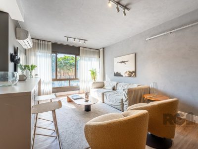 Apartamento à venda com 94m², 3 quartos, 1 suíte, 2 vagas no bairro Ipanema em Porto Alegre - Foto 6