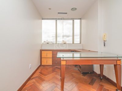 Conjunto/Sala à venda com 34m² no bairro Cidade Baixa em Porto Alegre - Foto 18