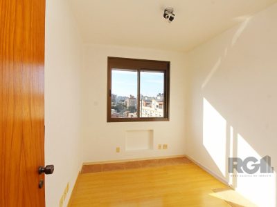 Apartamento à venda com 79m², 3 quartos, 1 suíte, 1 vaga no bairro Menino Deus em Porto Alegre - Foto 25