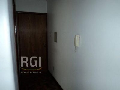 Apartamento à venda com 58m², 2 quartos, 1 vaga no bairro Navegantes em Porto Alegre - Foto 2