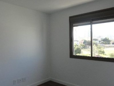 Apartamento à venda com 65m², 2 quartos, 1 suíte, 1 vaga no bairro Partenon em Porto Alegre - Foto 4