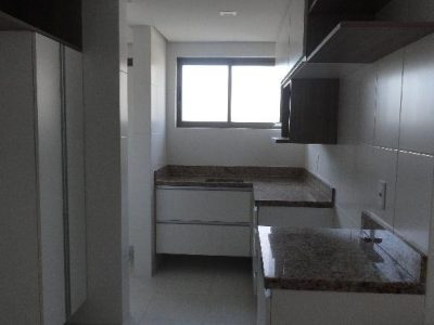 Apartamento à venda com 65m², 2 quartos, 1 suíte, 1 vaga no bairro Partenon em Porto Alegre - Foto 3