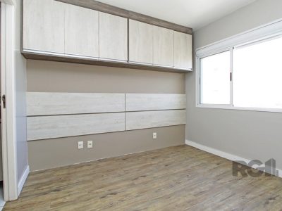 Apartamento à venda com 65m², 2 quartos, 1 suíte, 1 vaga no bairro Vila Ipiranga em Porto Alegre - Foto 15