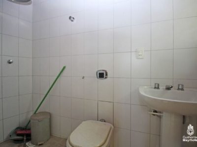 Casa à venda com 264m², 3 quartos, 1 suíte, 4 vagas no bairro Ipanema em Porto Alegre - Foto 28