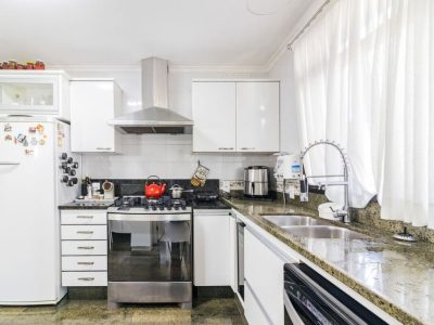 Apartamento à venda com 200m², 3 quartos, 1 suíte, 3 vagas no bairro Três Figueiras em Porto Alegre - Foto 31