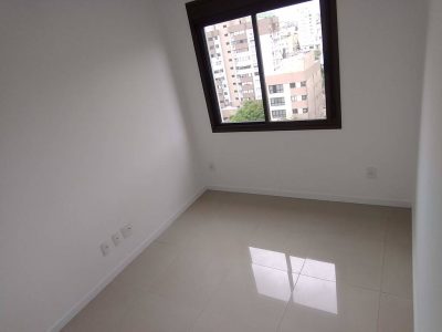 Apartamento à venda com 59m², 2 quartos, 1 suíte, 1 vaga no bairro Higienópolis em Porto Alegre - Foto 9