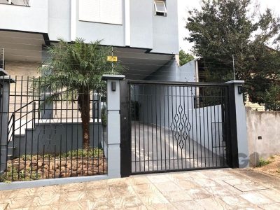 Apartamento à venda com 74m², 2 quartos, 1 suíte, 1 vaga no bairro Vila Ipiranga em Porto Alegre - Foto 2