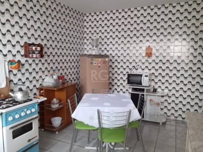 Casa à venda com 130m², 4 quartos no bairro Santa Tereza em Porto Alegre - Foto 5