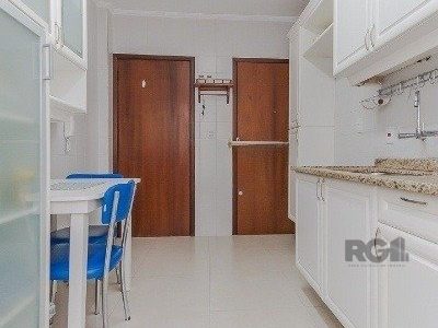 Apartamento à venda com 118m², 3 quartos, 1 suíte, 1 vaga no bairro Rio Branco em Porto Alegre - Foto 11