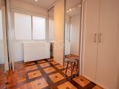 Apartamento à venda com 190m², 3 quartos, 1 suíte, 1 vaga no bairro Rio Branco em Porto Alegre - Foto 31