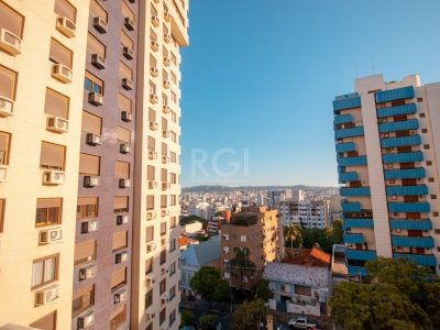 Apartamento à venda com 190m², 3 quartos, 1 suíte, 1 vaga no bairro Rio Branco em Porto Alegre - Foto 33