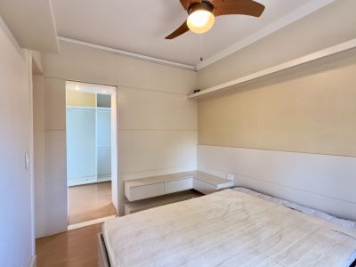 Apartamento à venda com 78m², 3 quartos, 1 suíte, 1 vaga no bairro Menino Deus em Porto Alegre - Foto 22