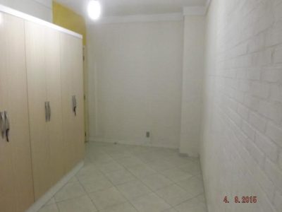 Sobrado à venda com 264m², 4 quartos, 1 suíte, 3 vagas no bairro Glória em Porto Alegre - Foto 15