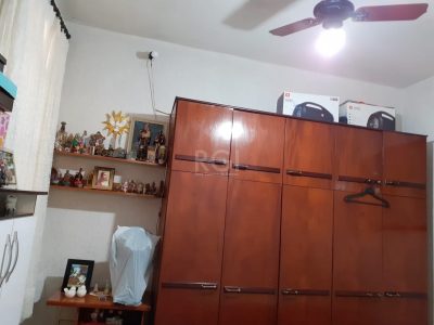 Casa à venda com 360m², 3 quartos, 1 suíte, 4 vagas no bairro Santana em Porto Alegre - Foto 12