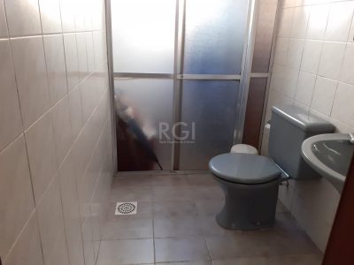 Casa à venda com 360m², 3 quartos, 1 suíte, 4 vagas no bairro Santana em Porto Alegre - Foto 17