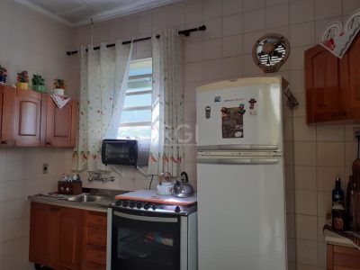 Casa à venda com 360m², 3 quartos, 1 suíte, 4 vagas no bairro Santana em Porto Alegre - Foto 8