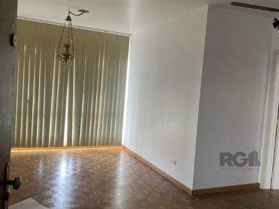 Apartamento à venda com 82m², 3 quartos, 6 vagas no bairro Auxiliadora em Porto Alegre - Foto 6