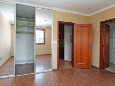 Casa Condominio à venda com 213m², 3 quartos, 1 suíte, 2 vagas no bairro Cristal em Porto Alegre - Foto 4