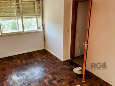 Casa à venda com 280m², 4 quartos, 5 vagas no bairro Santa Tereza em Porto Alegre - Foto 3