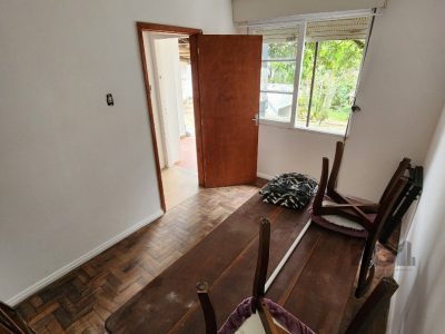 Casa à venda com 280m², 4 quartos, 5 vagas no bairro Santa Tereza em Porto Alegre - Foto 11