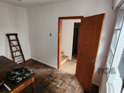 Casa à venda com 280m², 4 quartos, 5 vagas no bairro Santa Tereza em Porto Alegre - Foto 12