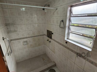 Casa à venda com 280m², 4 quartos, 5 vagas no bairro Santa Tereza em Porto Alegre - Foto 16