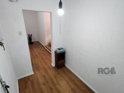 Casa à venda com 280m², 4 quartos, 5 vagas no bairro Santa Tereza em Porto Alegre - Foto 25