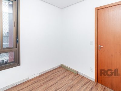 Apartamento à venda com 90m², 3 quartos, 1 suíte, 2 vagas no bairro São João em Porto Alegre - Foto 17