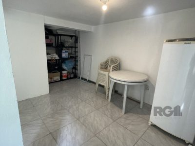 Casa Condominio à venda com 216m², 3 quartos, 1 suíte, 3 vagas no bairro Tristeza em Porto Alegre - Foto 16