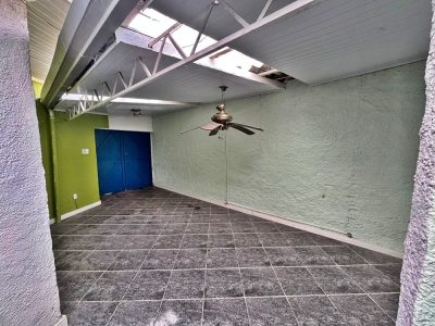 Casa à venda com 120m², 3 quartos, 3 vagas no bairro Passo d'Areia em Porto Alegre - Foto 12