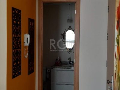 Apartamento à venda com 105m², 3 quartos, 1 suíte, 2 vagas no bairro Passo d'Areia em Porto Alegre - Foto 13