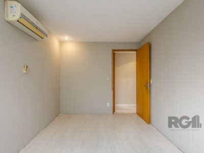 Apartamento à venda com 191m², 4 quartos, 3 suítes, 3 vagas no bairro Jardim Europa em Porto Alegre - Foto 32