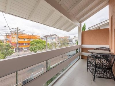 Casa à venda com 360m², 3 quartos, 1 suíte, 3 vagas no bairro Jardim Itu em Porto Alegre - Foto 19