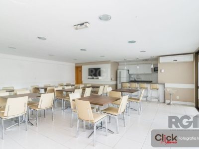 Apartamento à venda com 67m², 2 quartos, 1 suíte, 1 vaga no bairro Passo d'Areia em Porto Alegre - Foto 3