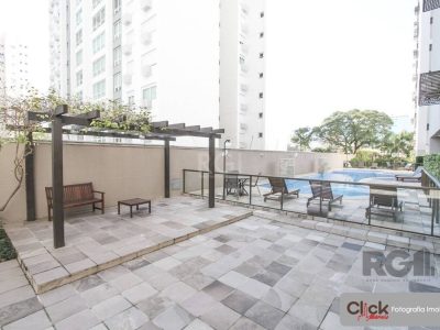 Apartamento à venda com 67m², 2 quartos, 1 suíte, 1 vaga no bairro Passo d'Areia em Porto Alegre - Foto 13