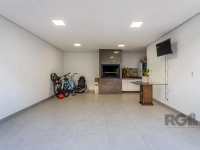 Casa à venda com 138m², 4 quartos, 1 suíte, 3 vagas no bairro Santo Antônio em Porto Alegre - Foto 48