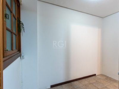 Casa Condominio à venda com 215m², 4 quartos, 1 suíte, 2 vagas no bairro Tristeza em Porto Alegre - Foto 19