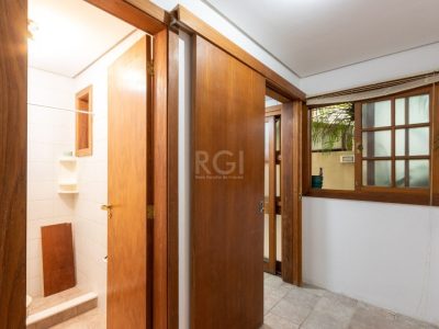 Casa Condominio à venda com 215m², 4 quartos, 1 suíte, 2 vagas no bairro Tristeza em Porto Alegre - Foto 20