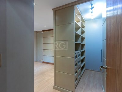 Casa Condominio à venda com 215m², 4 quartos, 1 suíte, 2 vagas no bairro Tristeza em Porto Alegre - Foto 29