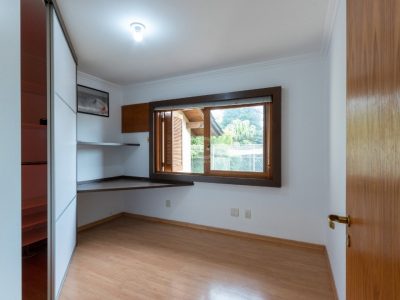 Casa Condominio à venda com 215m², 4 quartos, 1 suíte, 2 vagas no bairro Tristeza em Porto Alegre - Foto 38