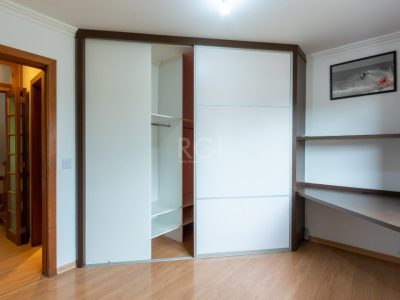 Casa Condominio à venda com 215m², 4 quartos, 1 suíte, 2 vagas no bairro Tristeza em Porto Alegre - Foto 39